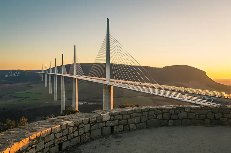 British Man Dies While Climbing Spain’s Tallest Bridge for Social Media Content